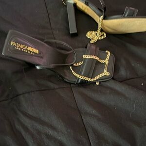 Fashion Nova 10 Black Heel With Gold Chain Ankle Strap Excellent Condition